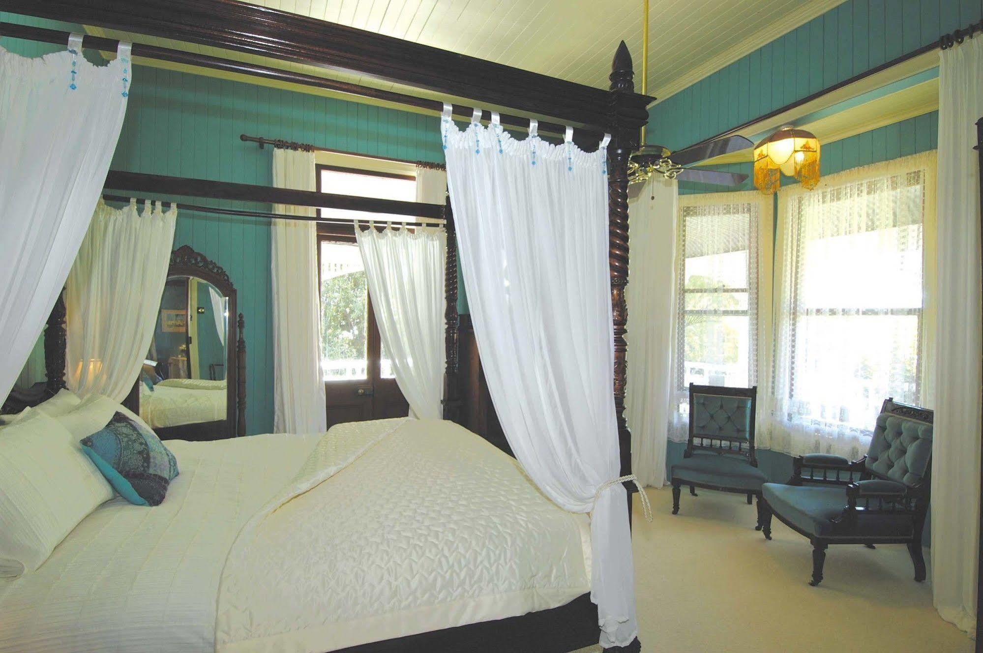 Wiss House Bed & Breakfast Kalbar ภายนอก รูปภาพ