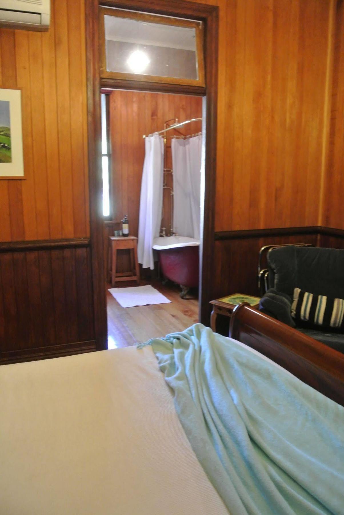 Wiss House Bed & Breakfast Kalbar ภายนอก รูปภาพ